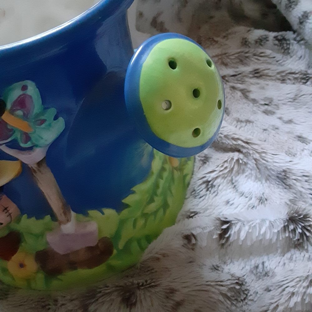 Disney FTD water can/vase - Picture 3 of 5